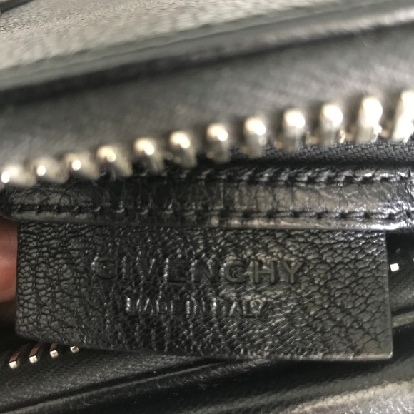 Givenchy Antigona Sugar Medium Black Textured Bag - Picture 8 of 8